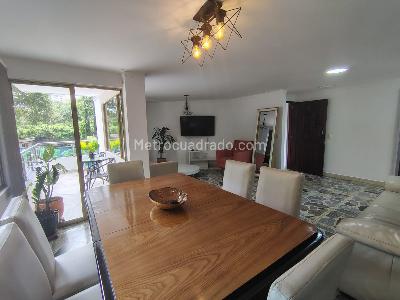 Apartamento de 3 alcobas en arriendo en Santa María De Los Ángeles, Medellín, 140 m² · foto 4 de 12