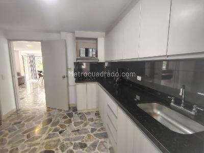 Apartamento de 3 alcobas en arriendo en El Diamante No. 2, Medellín, 140 m² · foto 5 de 15