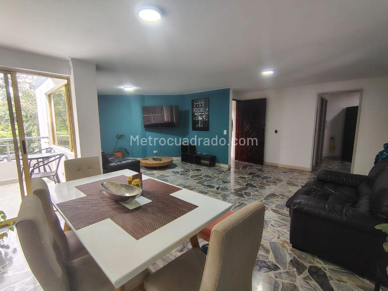 Apartamento Amoblado de 3 Alcobas en El Poblado - 4