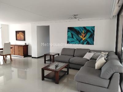 Apartamento en arriendo en El Poblado, Medellín · foto 2 de 20