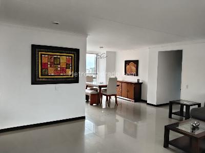 Apartamento en arriendo en El Poblado, Medellín · foto 3 de 20