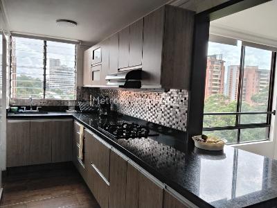 Apartamento en arriendo en El Poblado, Medellín · foto 7 de 20