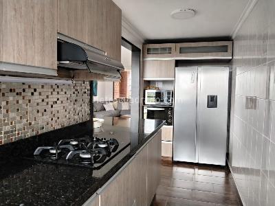 Apartamento en arriendo en El Poblado, Medellín · foto 8 de 20