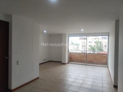 Apartamento de 3 alcobas en arriendo en El Poblado, Medellín, 80 m² · foto 2 de 17