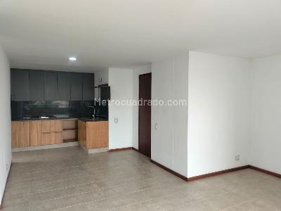Apartamento de 3 alcobas en arriendo en El Poblado, Medellín, 80 m² · foto 3 de 17