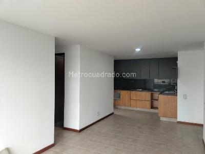 Apartamento de 3 alcobas en arriendo en El Poblado, Medellín, 80 m² · foto 4 de 17