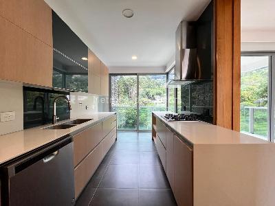 Apartamento en venta en El Poblado, Medellín · foto 6 de 19