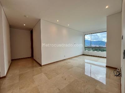 Apartamento en venta en El Poblado, Medellín · foto 9 de 19