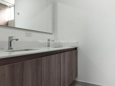 Apartamento de 3 alcobas en venta en Los Balsos, Medellín, 124 m² · foto 17 de 18