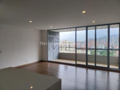 Apartamento de 3 alcobas en venta en Los Balsos, Medellín, 124 m² · foto 2 de 18