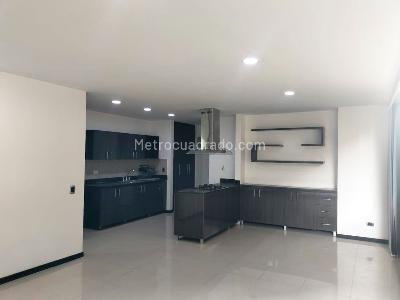 Apartamento de 3 alcobas en arriendo en Envigado, Envigado, 130 m² · foto 2 de 18