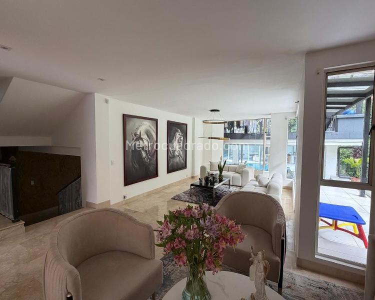 Casa Amoblada de 4 Alcobas con Piscina en Las Lomas No1 - 3