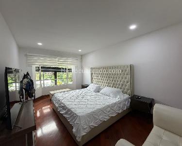 Casa de 4 alcobas en venta en El Poblado, Medellín, 522 m² · foto 16 de 19