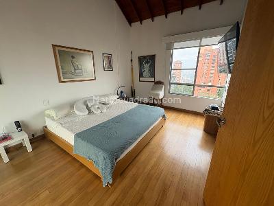 Apartamento de 2 alcobas en venta en El Poblado, Medellín, 140 m² · foto 13 de 20