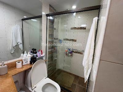 Apartamento de 2 alcobas en venta en El Poblado, Medellín, 140 m² · foto 19 de 20