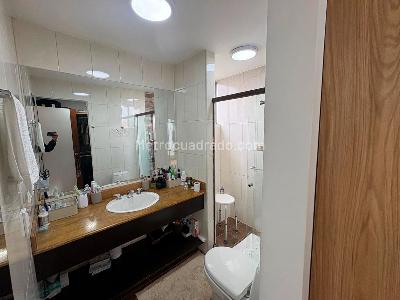 Apartamento de 2 alcobas en venta en El Poblado, Medellín, 140 m² · foto 20 de 20
