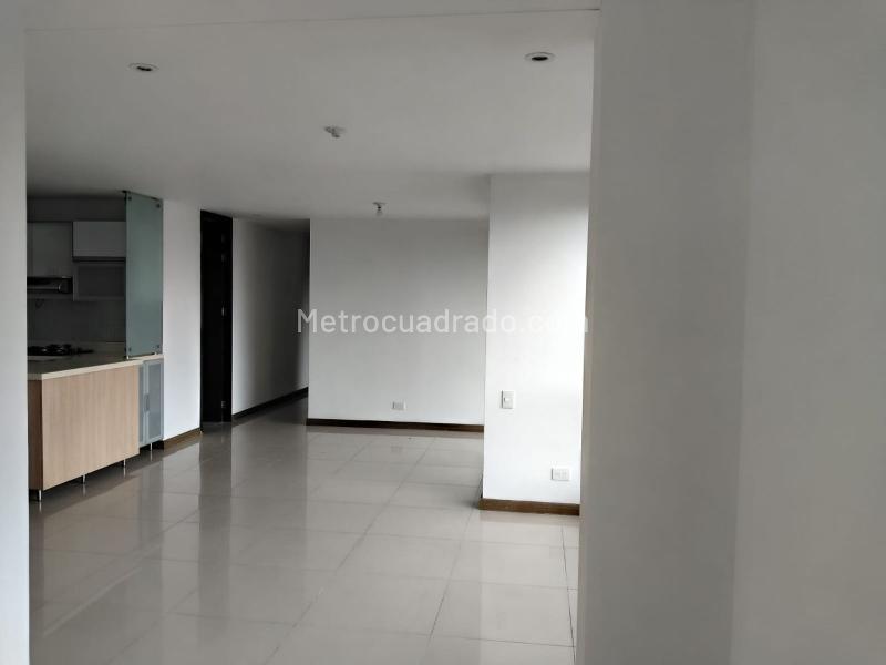 Modern 3BR Apartment in El Poblado - 4