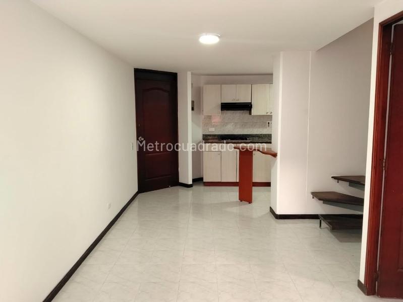 Apartamento de 2 Alcobas en El Poblado con Servicios - 4