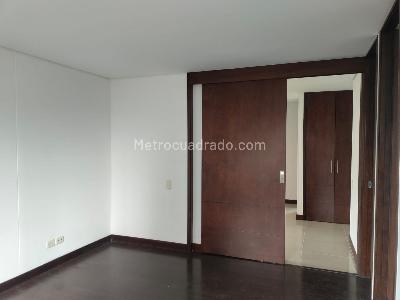 Apartamento de 3 alcobas en venta en Santa María De Los Ángeles, Medellín, 134 m² · foto 11 de 18
