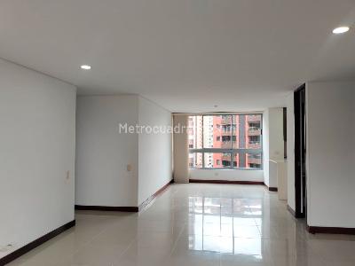 Apartamento de 3 alcobas en venta en Santa María De Los Ángeles, Medellín, 134 m² · foto 3 de 18