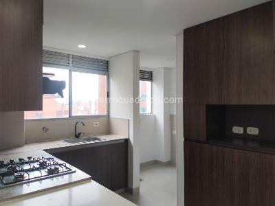 Apartamento de 3 alcobas en venta en Santa María De Los Ángeles, Medellín, 134 m² · foto 6 de 18