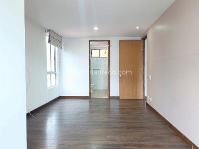 Apartamento de 2 alcobas en venta en El Poblado, Medellín, 115 m² · foto 10 de 19