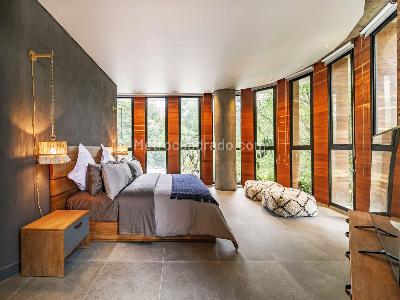Apartamento de 2 alcobas en venta en El Poblado, Medellín, 203 m² · foto 13 de 18