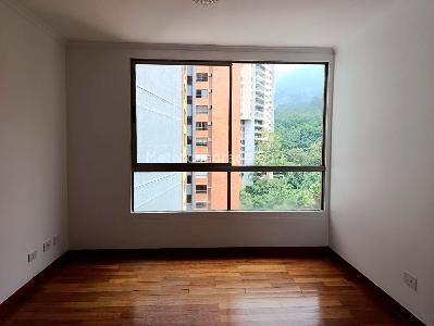 Apartamento en arriendo en El Poblado, Medellín · foto 8 de 17