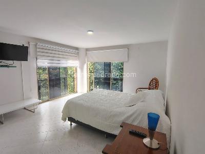 Apartamento de 3 alcobas en arriendo en Los Balsos, Medellín, 168 m² · foto 9 de 17