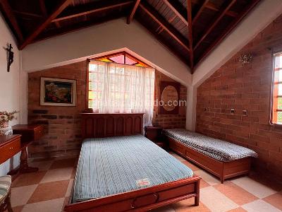 Casa de 4 alcobas en venta en Rionegro, Rionegro, 300 m² · foto 16 de 19