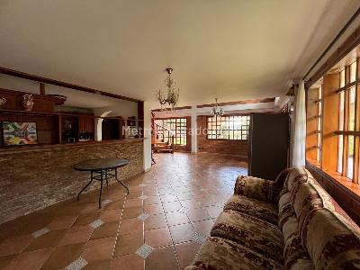 Casa de 4 alcobas en venta en Rionegro, Rionegro, 300 m² · foto 4 de 19