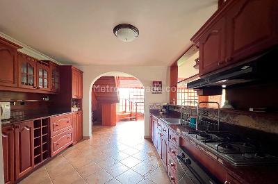 Casa de 4 alcobas en venta en Rionegro, Rionegro, 300 m² · foto 8 de 19
