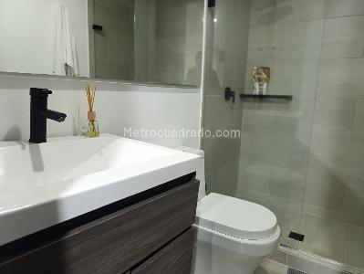 Apartamento de 1 alcoba en venta en El Poblado, Medellín, 65 m² · foto 19 de 20