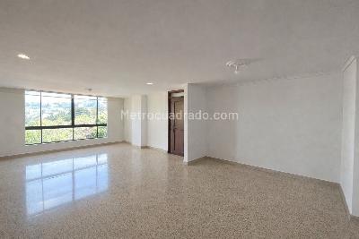Apartamento de 3 alcobas en arriendo en La Florida, Medellín, 136 m² · foto 2 de 19