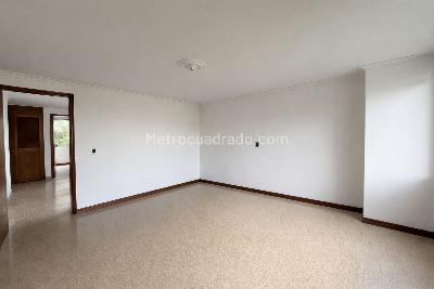 Apartamento de 3 alcobas en arriendo en La Florida, Medellín, 136 m² · foto 8 de 19
