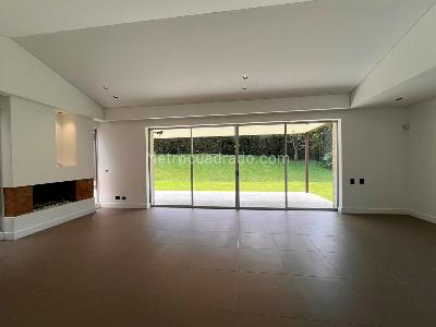Casa en arriendo en Envigado, Envigado · foto 3 de 18