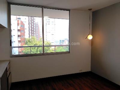 Apartamento de 3 alcobas en arriendo en El Poblado, Medellín, 150 m² · foto 13 de 19