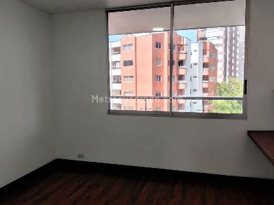 Apartamento de 3 alcobas en arriendo en El Poblado, Medellín, 150 m² · foto 15 de 19
