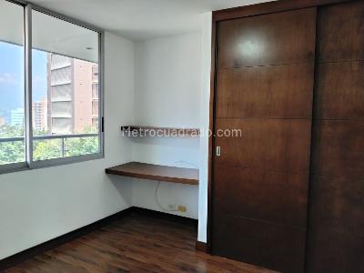 Apartamento de 3 alcobas en arriendo en El Poblado, Medellín, 150 m² · foto 16 de 19