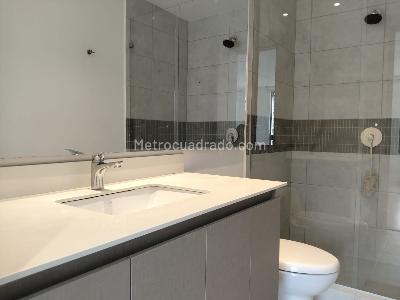 Apartamento de 3 alcobas en arriendo en Castropol, Medellín, 121 m² · foto 14 de 16