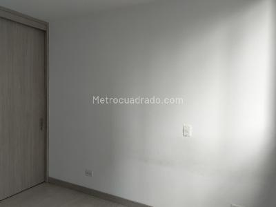 Apartamento de 3 alcobas en venta en El Poblado, Medellín, 96 m² · foto 12 de 18