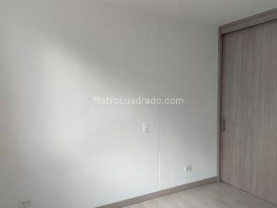 Apartamento de 3 alcobas en venta en El Poblado, Medellín, 96 m² · foto 15 de 18