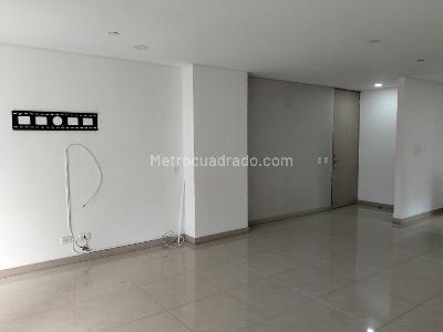 Apartamento de 3 alcobas en venta en El Poblado, Medellín, 96 m² · foto 2 de 18
