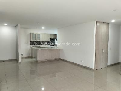 Apartamento de 3 alcobas en venta en El Poblado, Medellín, 96 m² · foto 3 de 18