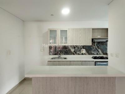 Apartamento de 3 alcobas en venta en El Poblado, Medellín, 96 m² · foto 4 de 18