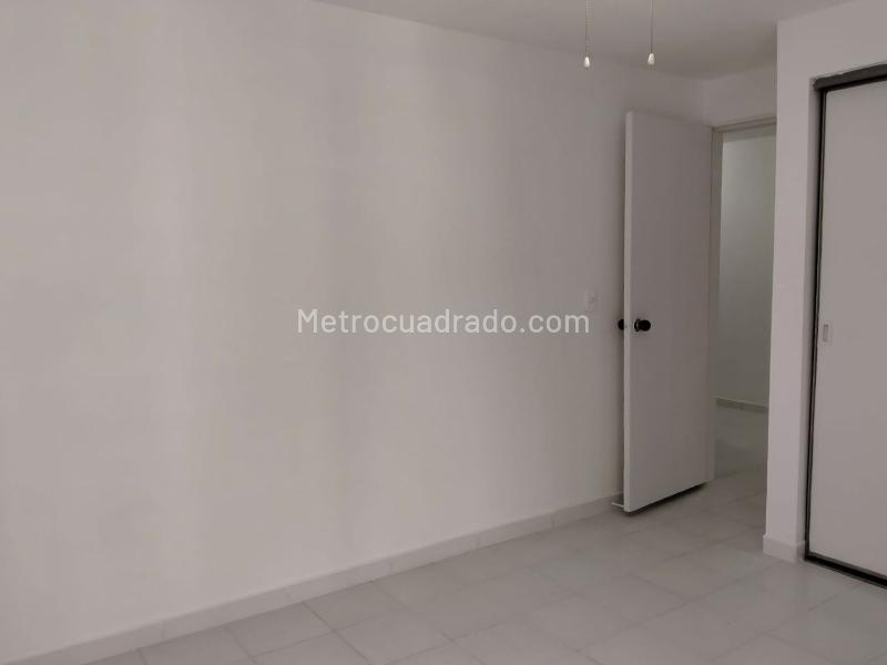3BR Apartment Near Transport and Services in El Poblado - 9