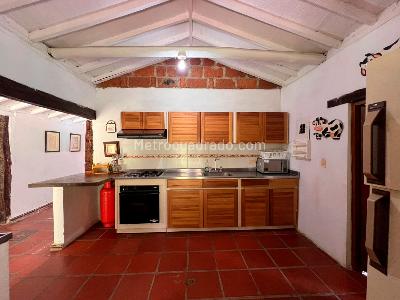 Casa de 3 alcobas en venta en Envigado, Envigado · foto 6 de 16