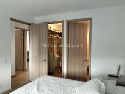 Apartamento de 3 alcobas en arriendo en El Poblado, Medellín, 95 m² · foto 11 de 18