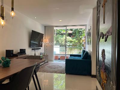 Apartamento de 2 alcobas en venta en Envigado, Envigado, 65 m² · foto 2 de 14