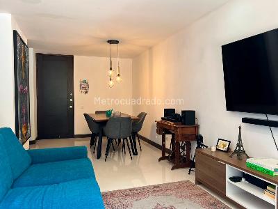 Apartamento de 2 alcobas en venta en Envigado, Envigado, 65 m² · foto 3 de 14